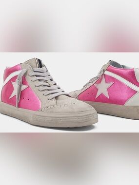 Shu Shop New in Box Pink Star Accent Mid-Top Women's Sneakers